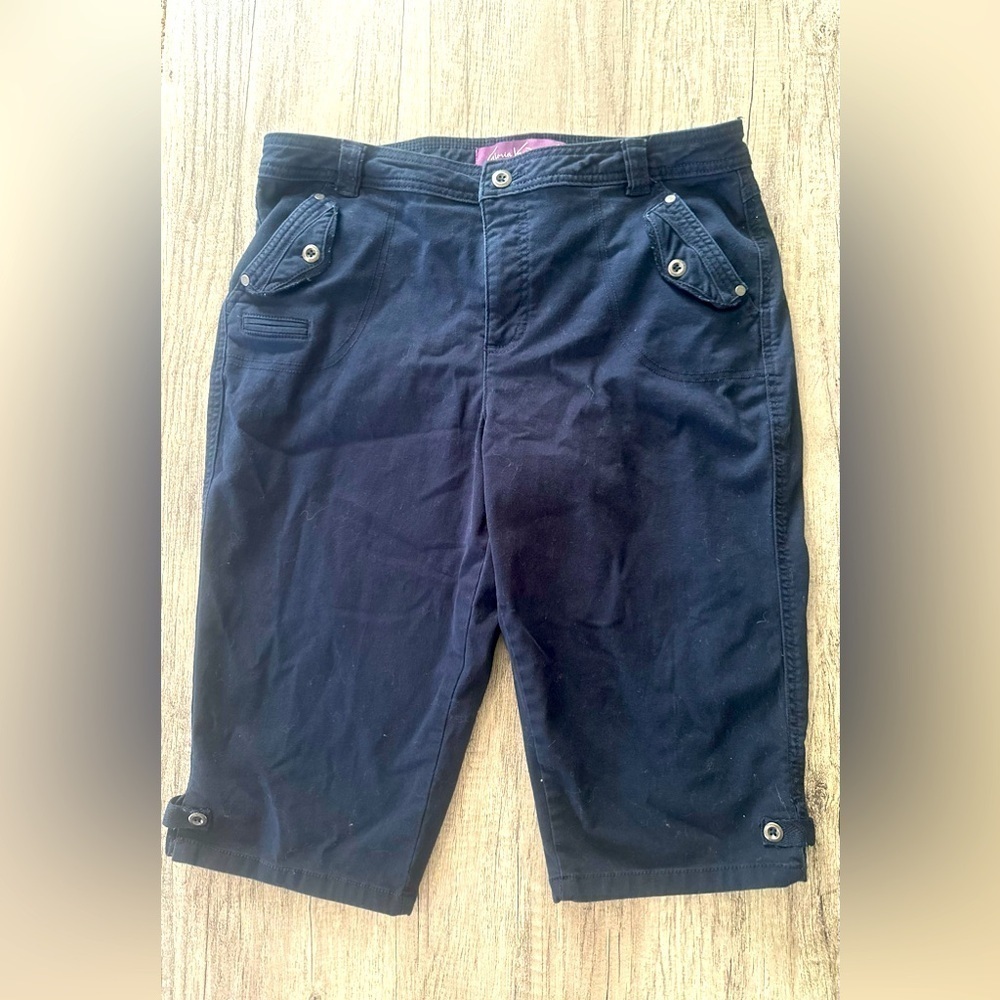 Gloria Vanderbilt Navy Blue Bermuda Shorts Size 10
